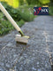 Synx Tools Onkruidborstel met schraper + Extra Borstel met schraper - Onkruidkrabber - Onkruidborstel - krabbers / schrapers - Voegenborstels -Voegenkrabbers - Onkruidverwijderaar Met 2x houders en 1x steel 160cm