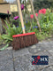 Synx Tools StadsBezem Bassin - 30cm - Rode kap - Straatbezem - Buiten bezem / veger - Schoonmaakartikel - Bezems met steel 150 cm