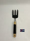 Synx Tools Tuinvork Mini Spitvork Metaal 36 cm - hark - Mini tuingereedschap - Onkruidverwijderaar - Handgereedschap - Moestuin benodigheden