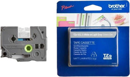 SUP: TZE-MQL35 - 12 mm wit op lichtgrijs - mat gelamineerd (5 m)