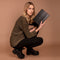 Selencia Tablet Hoes Geschikt voor Samsung Galaxy Tab S6 Lite (2022) / Tab S6 Lite - Selencia Nuria Vegan Lederen Trifold Bookcase - Zwart