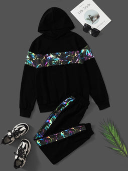 Terug naar de 90's: Retro Dames Joggingpak met Blacklight - Maat L