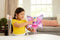 Barbie HXJ10 - Dans- en Fladderpop - Magische Vlindervleugels - Multicolor