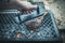 The Windmill Bacon Pers 20 X10 Cm Gietijzer/rvs 1,1 Kg Zwart