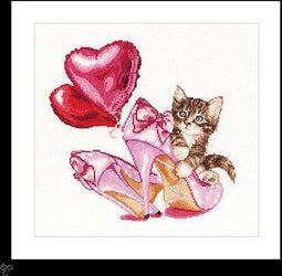 Thea Gouverneur - Borduurpakket met telpatroon - 740A - Voorgesorteerde DMC Garens - Valentijns Kitten - Aida - 31 cm x 30 cm - DIY Kit