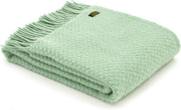 Plaid Wafer Lichtgroen (Laurel Green) - 150x183 - Nieuw Wol - Tweedmill UK