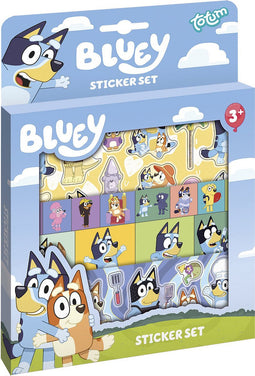 Totum Bluey stickers met speelachtergrond - stickerset universele stickers - 3 vellen en speeldecor