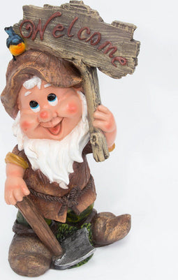 Tuinkabouter met welcome bord en tuinhak