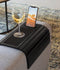 Tuko Armleuning Dienblad - Zwart - Duurzaam bamboe - Flexibel - Anti slip - Telefoonhouder - Beschermende coating - Organizer - Bank - Zetel - Sofa - Banktafel