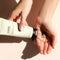 AHAVA Verzuiverende Kleimasker - Diepe Reiniging & Verheldering | Egaliseert Huidtextuur | Dode Zee Modder & Osmoter | Gezichtsmasker met Vitamine C | Gezichtsverzorging voor Dames & Heren - 100ml