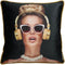 Sierkussen Lady headphone - 45 x 45 cm (met echte kralenketting)