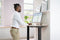 Feel Furniture - Elektrisch verstelbaar bureau - 140x70cm - Grijs