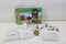 LEGO Minecraft - De Plunderaar Buitenpost en Verwoester Bouwpakket - 4 minifiguren - 665 onderdelen