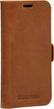 Dbramante1928 iPhone 12/12 Pro - Flip cover - Magneetsluiting en ruimte voor pasjes - Cognac