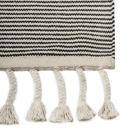 Beliani DOKUZ - Short pile rug - Beige - 140 x 200 cm - Cotton