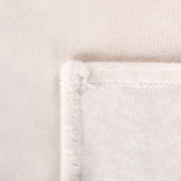 Beliani BAYBURT - Blanket - White - 150 x 200 cm - Polyester