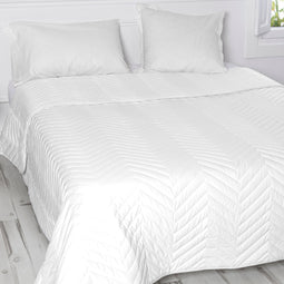 Happy Friday Arista Bedspread White
