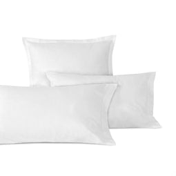 Happy Friday Basic Pillow cover White