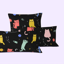 Happy Friday Cosmic cats Pillow cover