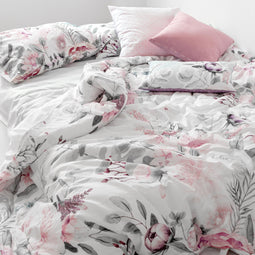 Happy Friday Delicate bouquet Duvet cover