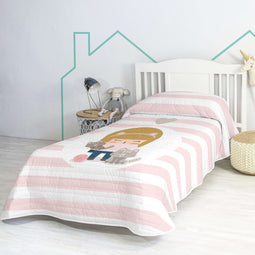 Happy Friday Kitty Bedspread