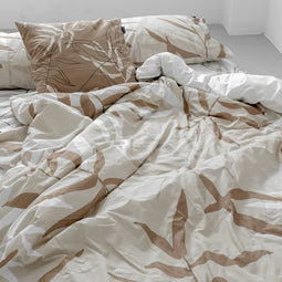 Happy Friday Maple Duvet cover