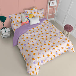 Happy Friday Real love Duvet cover
