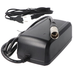 XLR 3-pin GIANT quick charger 36V 4A XLR 3-pin / CAN bus 544M36V4AGLI180-10V 9gb1680202