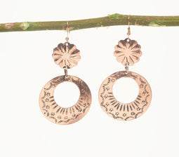 Copper-Toned Brass Floral Dangle Earrings Q1