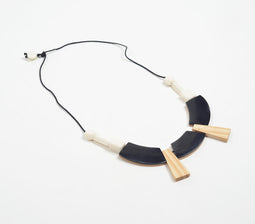 Resin & Wood Geometric Thread Necklace Q