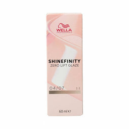 Permanente kleur Wella Shinefinity Nº 04/07 (60 ml)