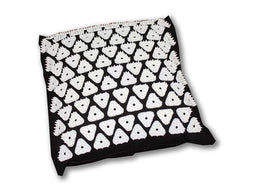 Shanti Acupressure / Nail Pillow (34 x 34 x 11 cm, Black)
