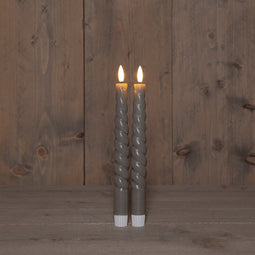 Anna's Collection - B.O. 2Pcs 3D Wick Taupe Swirl Taper Candle 23 cm Rustic Wax