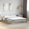 vidaXL - Bedframe - bewerkt - hout - betongrijs - 140x200 - cm