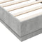 vidaXL - Bedframe - bewerkt - hout - betongrijs - 75x190 - cm