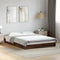 vidaXL - Bedframe - bewerkt - hout - bruin - eikenkleur - 135x190 - cm