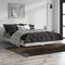 vidaXL - Bedframe - bewerkt - hout - grijs - sonoma - eikenkleurig - 135x190 - cm