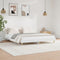 vidaXL - Bedframe - bewerkt - hout - wit - 140x200 - cm