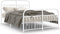 vidaXL - Bedframe - met - hoofd- - en - voeteneinde - metaal - wit - 140x190 - cm