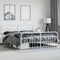 vidaXL - Bedframe - met - hoofd- - en - voeteneinde - metaal - wit - 200x200 - cm