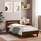vidaXL - Bedframe - met - hoofdeinde - bewerkt - hout - bruineikenkleur - 90x200 - cm