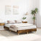 vidaXL - Bedframe - zonder - matras - 120x200 - cm - spaanplaat - gerookt - eiken