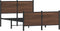 vidaXL - Bedframe - zonder - matras - metaal - bruin - eikenkleurig - 137x190 - cm