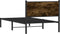vidaXL - Bedframe - zonder - matras - metaal - gerookt - eikenkleurig - 107x203 - cm