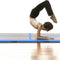 vidaXL - Gymnastiekmat - met - pomp - opblaasbaar - 400x100x10 - cm - PVC - blauw