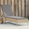 vidaXL - Ligbed - met - wielen - en - kussen - poly - rattan - beige