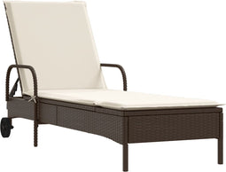 vidaXL - Ligbed - met - wielen - en - kussen - poly - rattan - bruin