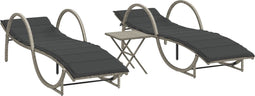 vidaXL - Ligbedden - 2 - st - met - tafel - poly - rattan - lichtgrijs
