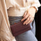 Selencia Hoesje Geschikt voor Samsung Galaxy S21 Plus Hoesje Met Pasjeshouder - Selencia Tierra Uitneembare Slang Clutch - Rood