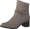 MARCO TOZZI 2/25305-41 - Enkellaars - Nubuckleer met FEEL ME voetbed - Taupe (2023)